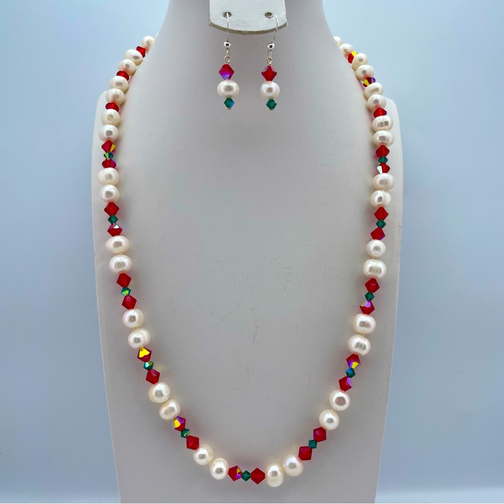 Sterling Silver Hand-knotted Freshwater Pearl & Swarovski Crystal Necklace Set